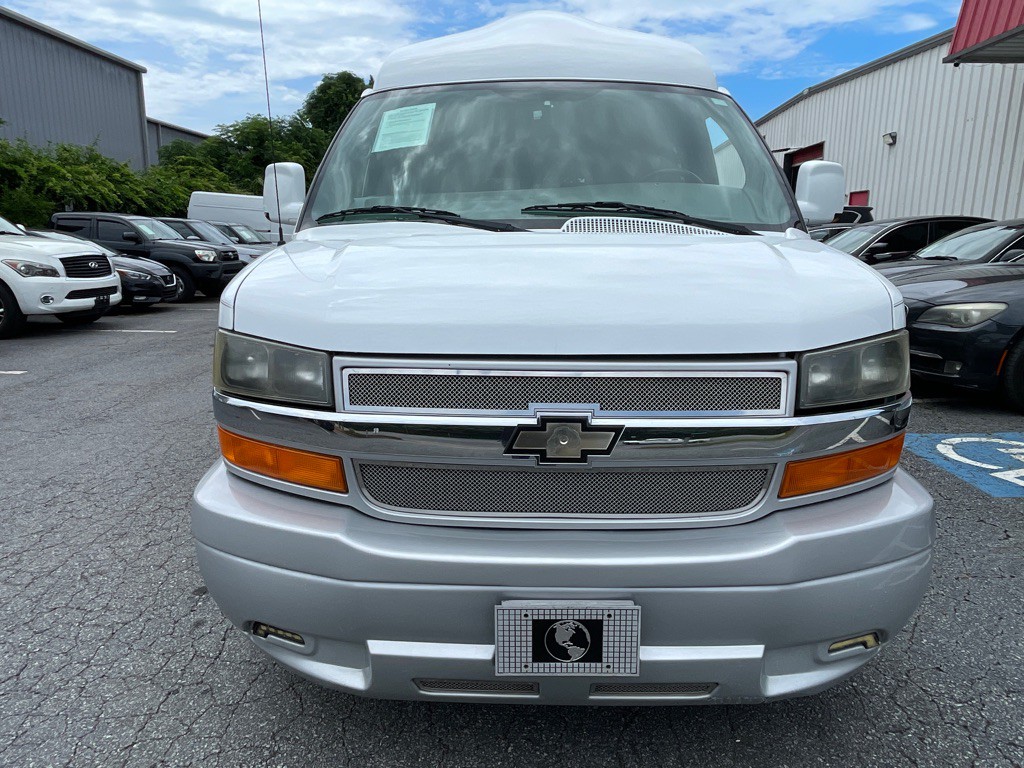 2012 Chevrolet Express Image 6