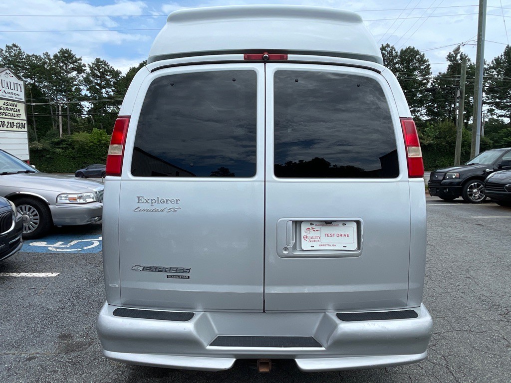 2012 Chevrolet Express Image 7
