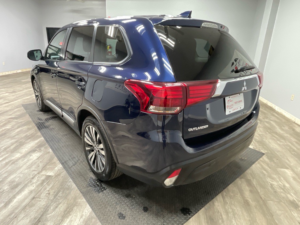2020 Mitsubishi Outlander Image 8