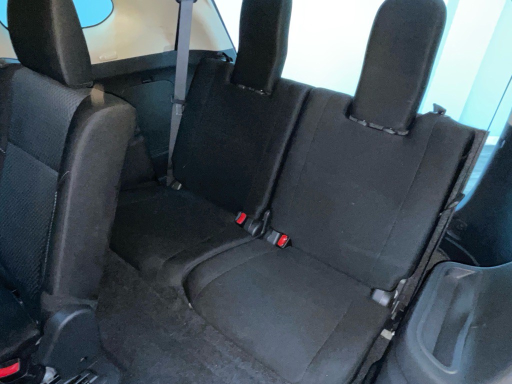 2020 Mitsubishi Outlander Image 18