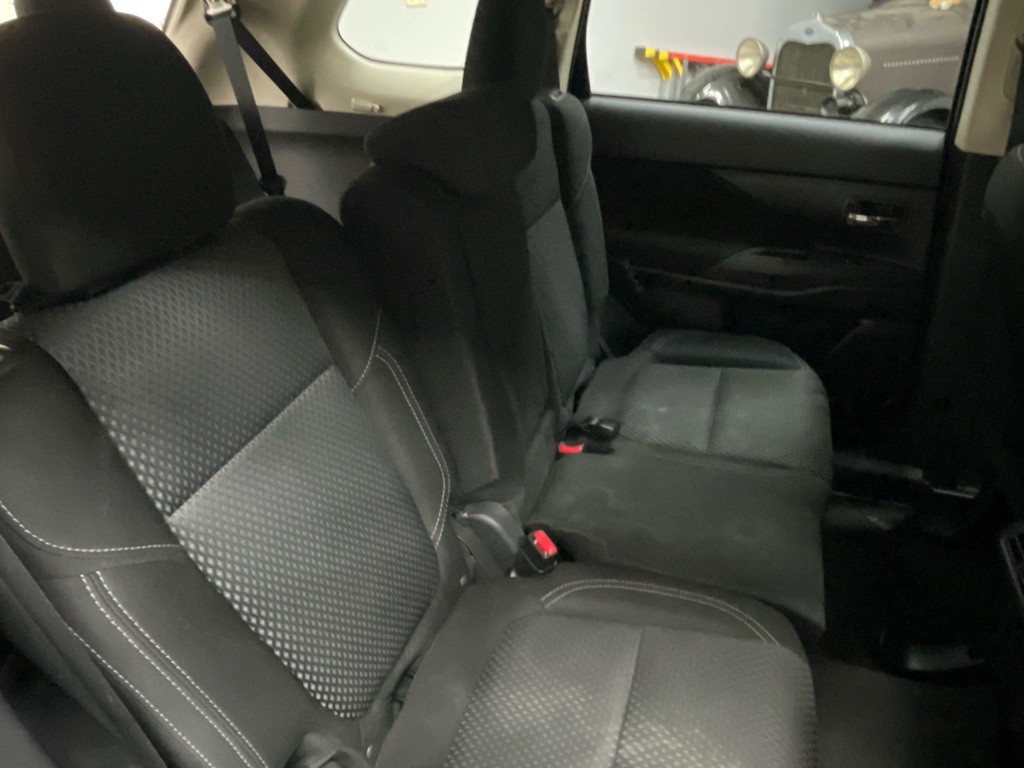 2020 Mitsubishi Outlander Image 20