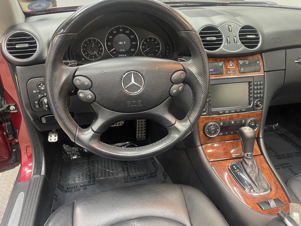 2007 Mercedes-Benz CLK-Class Image 21