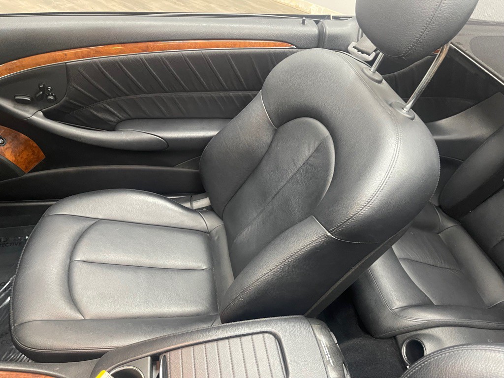 2007 Mercedes-Benz CLK-Class Image 23
