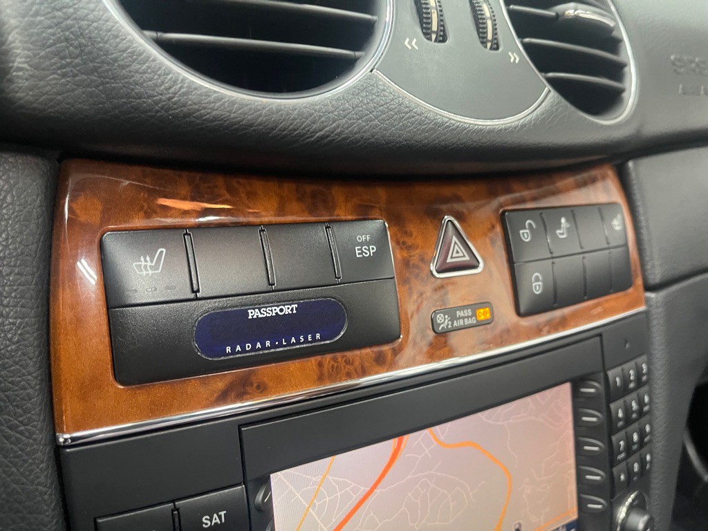 2007 Mercedes-Benz CLK-Class Image 32
