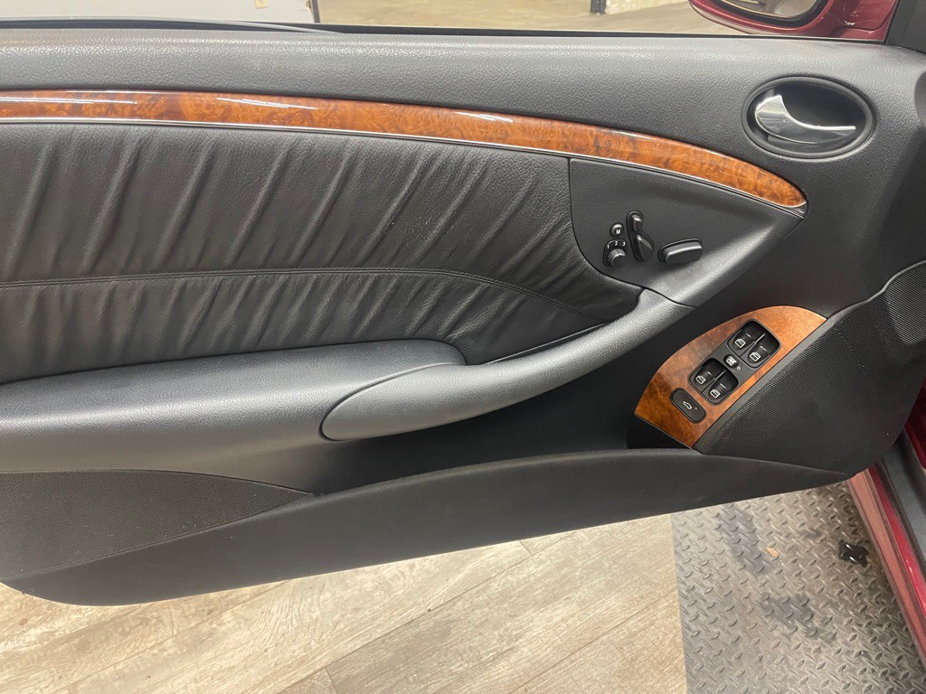 2007 Mercedes-Benz CLK-Class Image 41