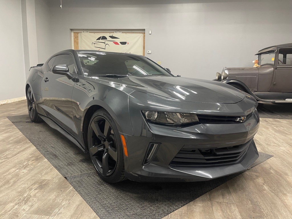 2017 Chevrolet Camaro Image 5