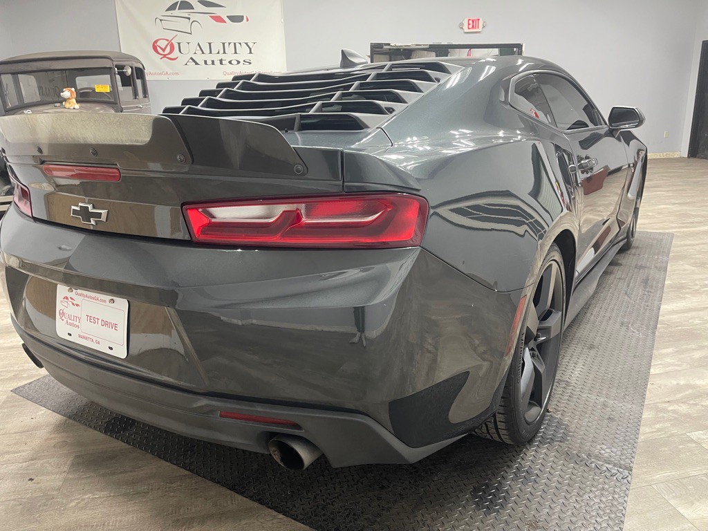 2017 Chevrolet Camaro Image 11