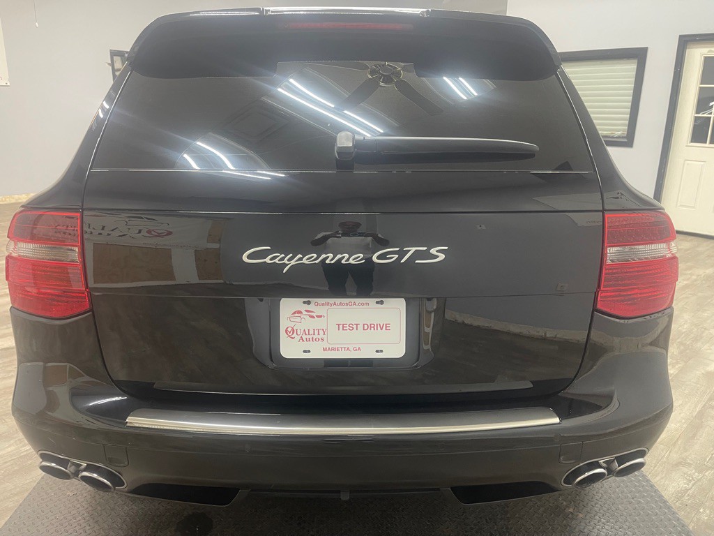 2010 Porsche Cayenne Image 8