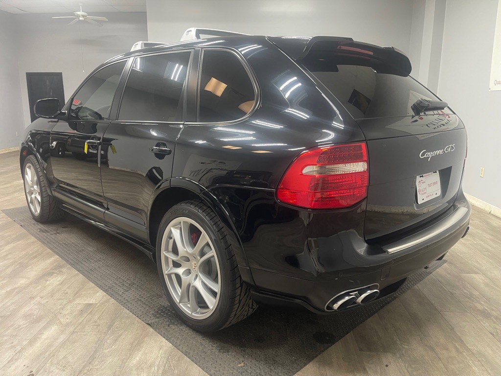 2010 Porsche Cayenne Image 11