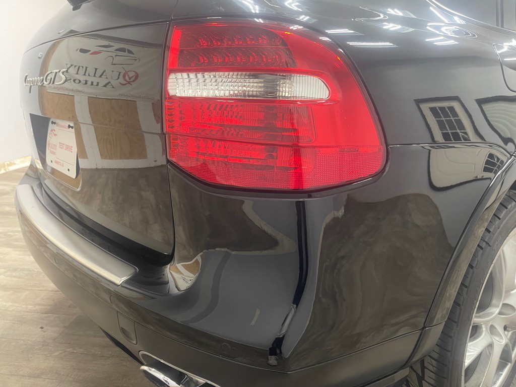 2010 Porsche Cayenne Image 15