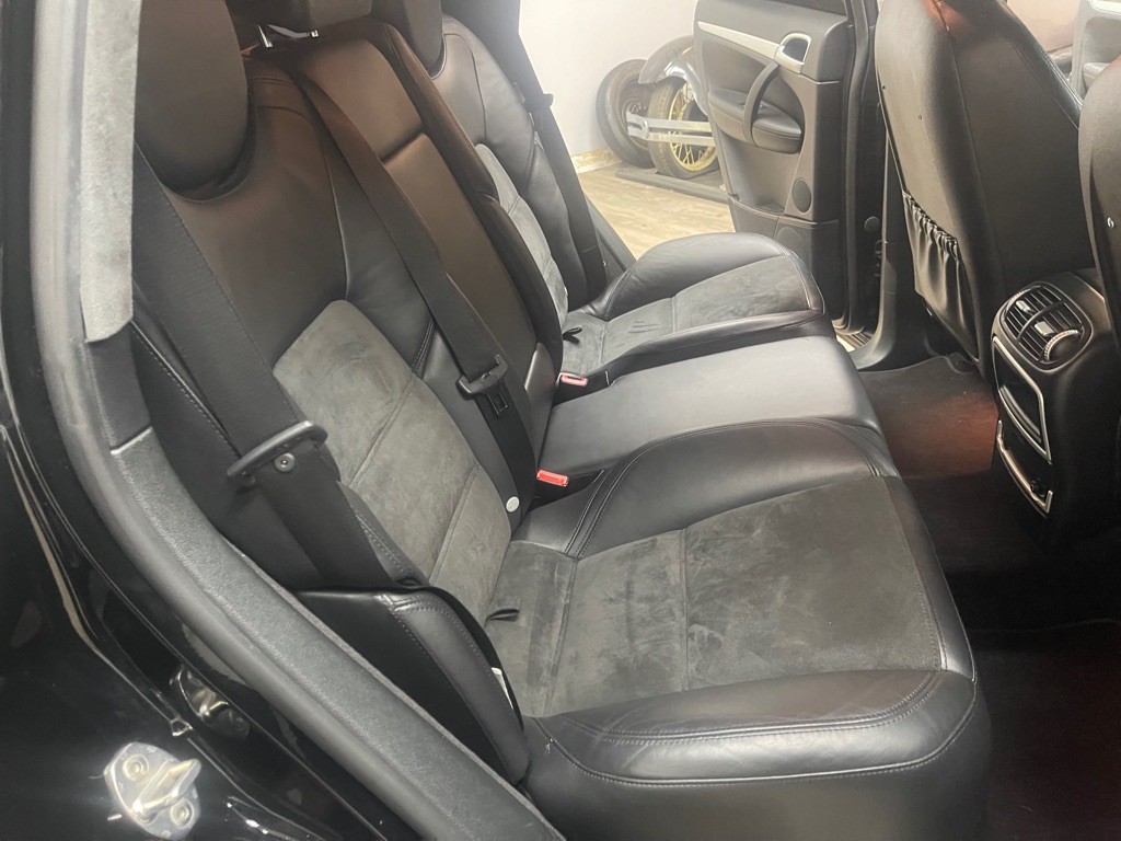 2010 Porsche Cayenne Image 21