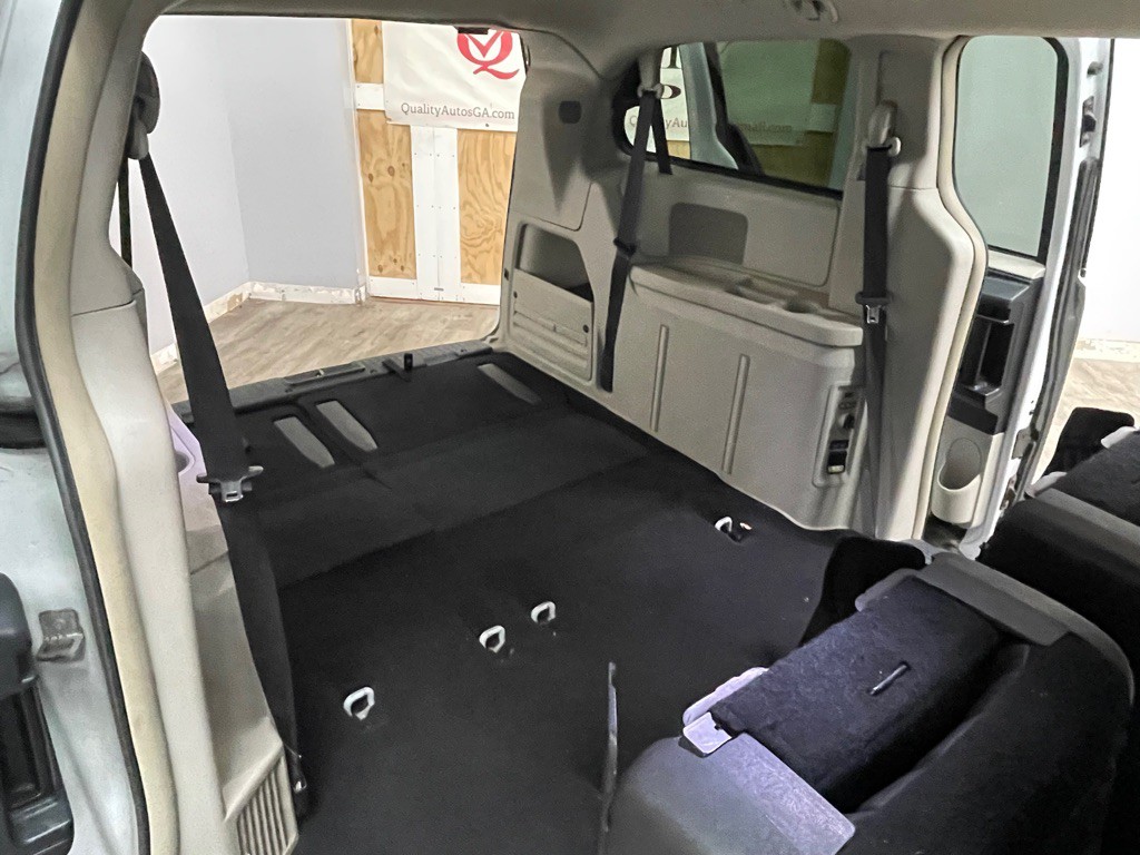 2015 Chrysler Town & Country Image 31