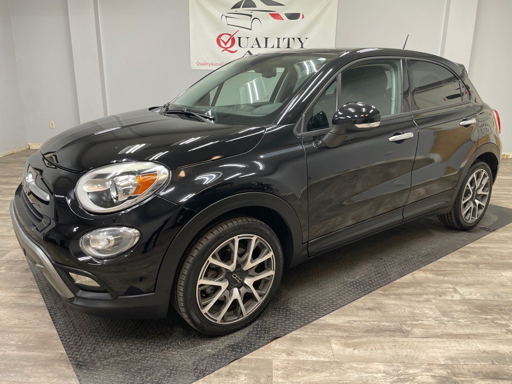 2016 FIAT 500 Image 6