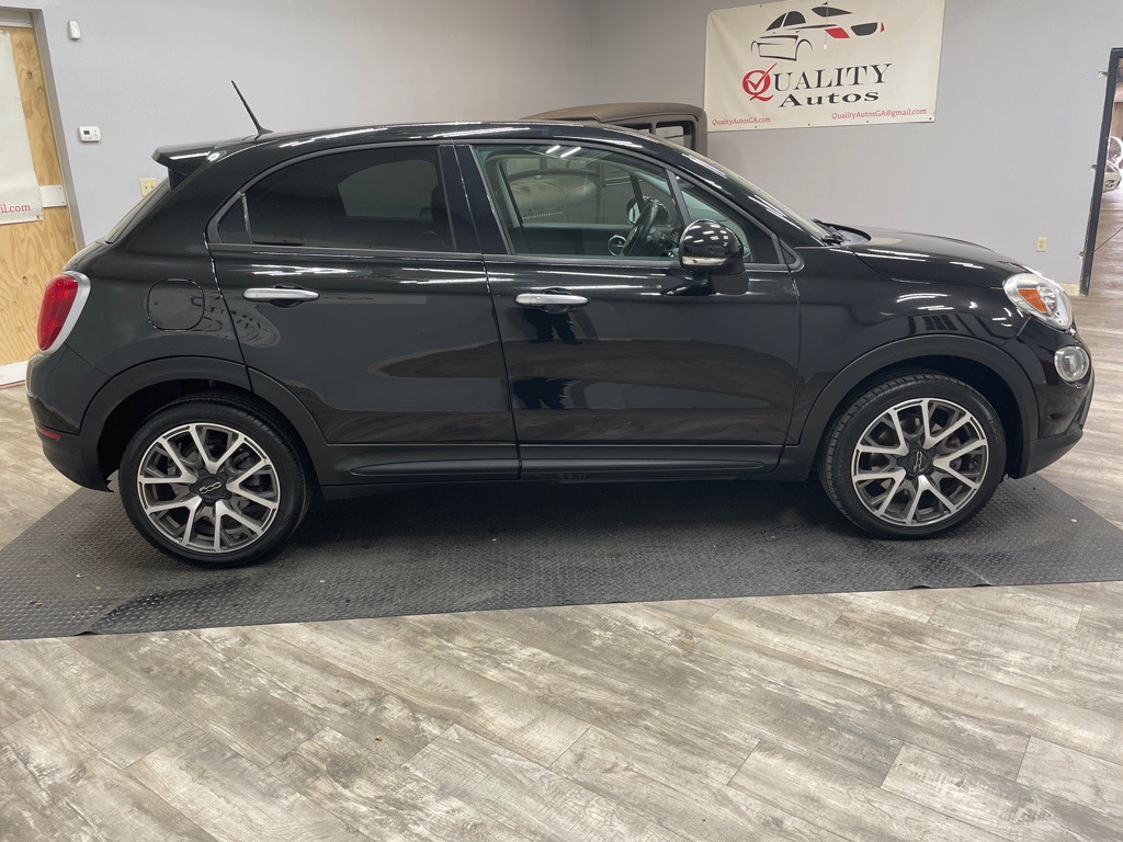 2016 FIAT 500 Image 11