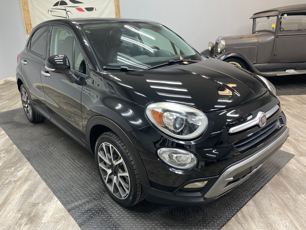 2016 FIAT 500 Image 12