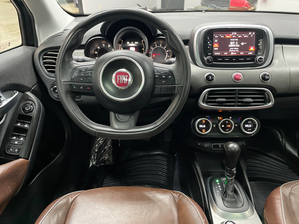 2016 FIAT 500 Image 18