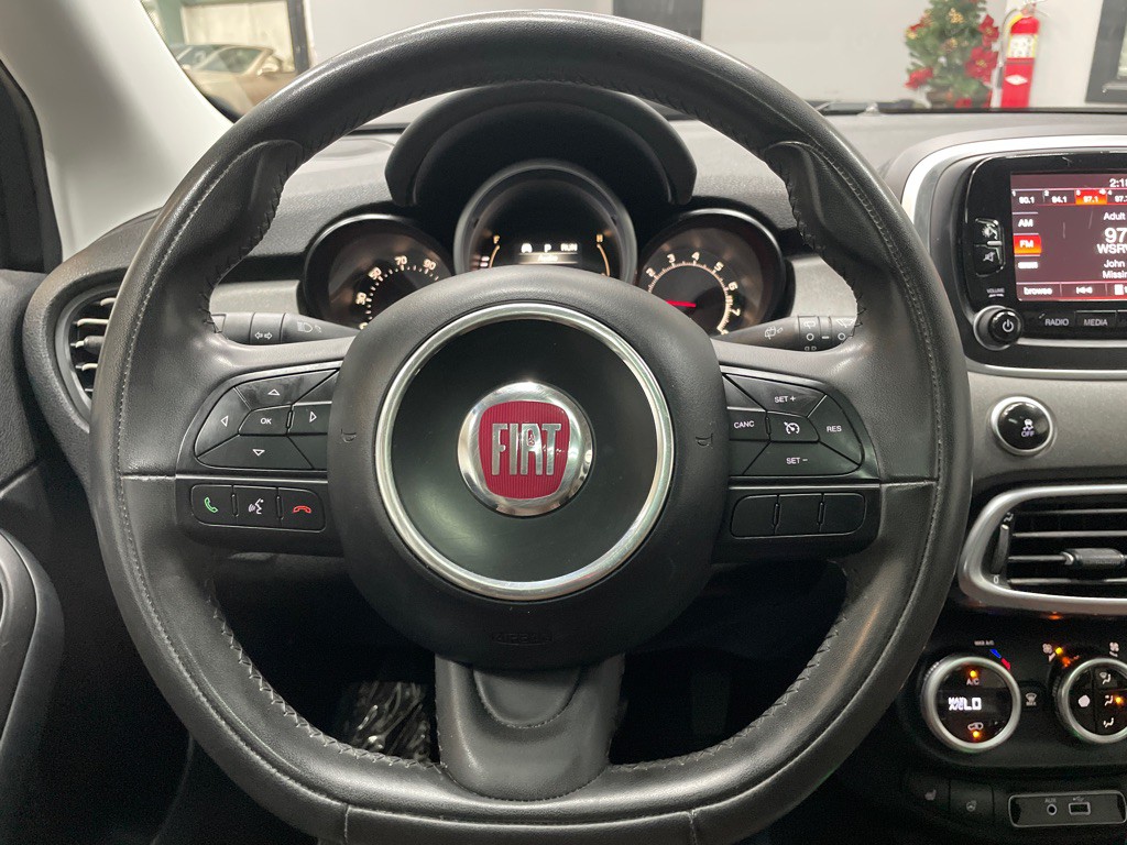 2016 FIAT 500 Image 19