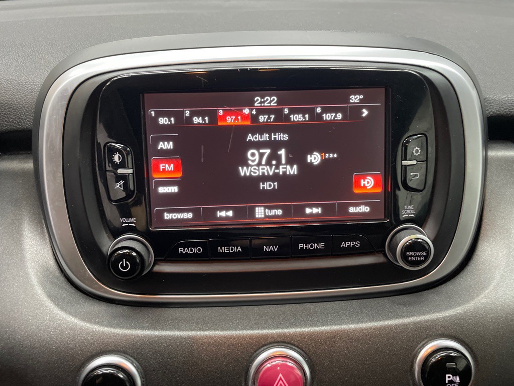 2016 FIAT 500 Image 22