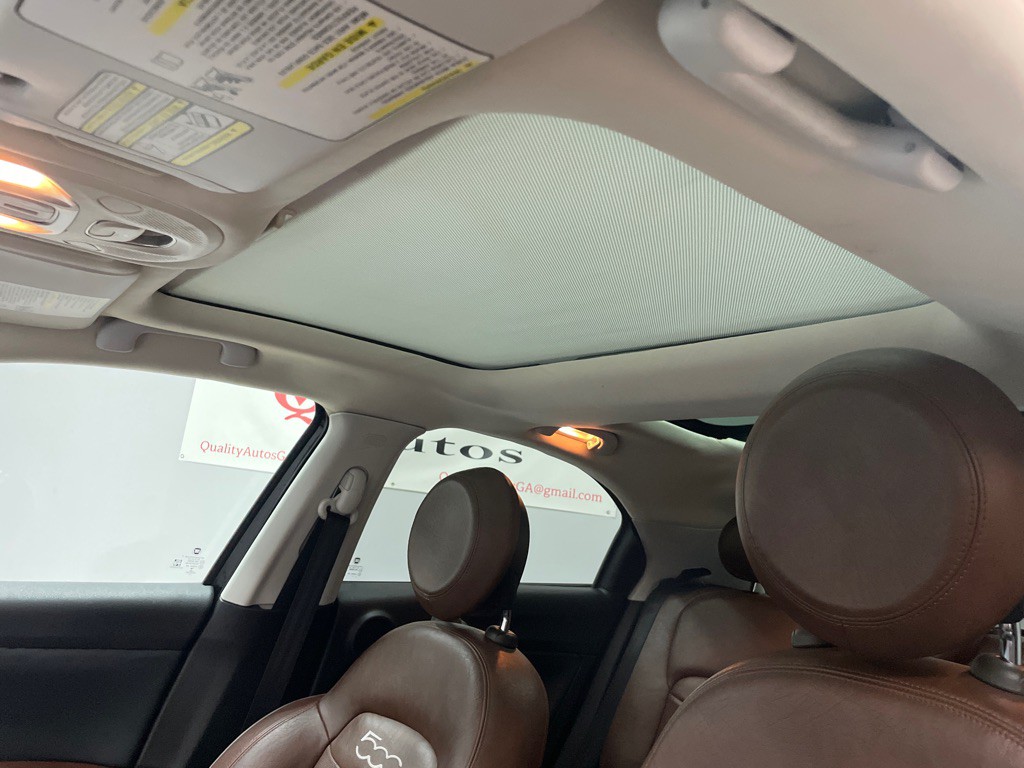 2016 FIAT 500 Image 31