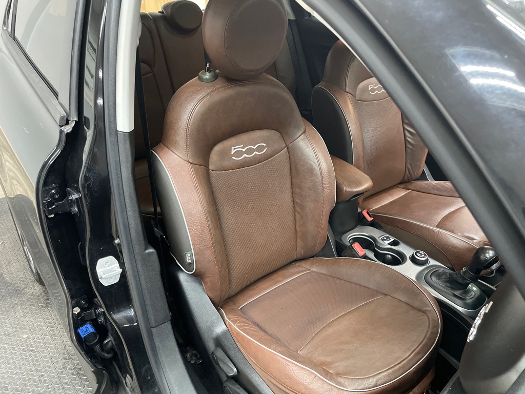2016 FIAT 500 Image 42