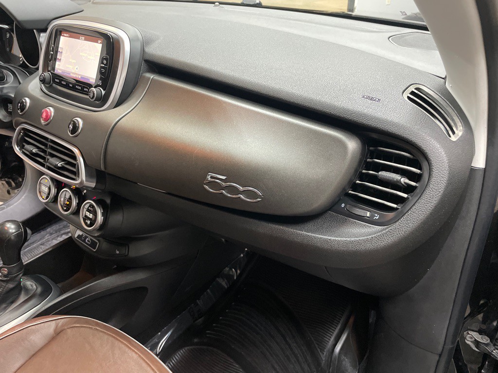 2016 FIAT 500 Image 44