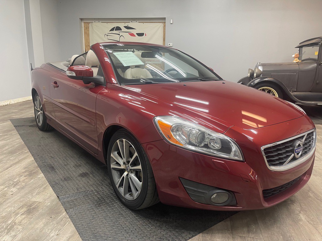 2011 Volvo C70 Image 5
