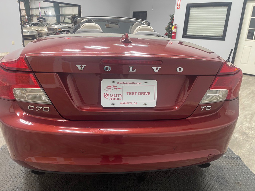 2011 Volvo C70 Image 8
