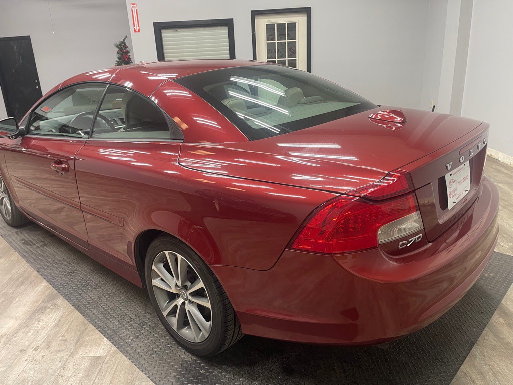 2011 Volvo C70 Image 20