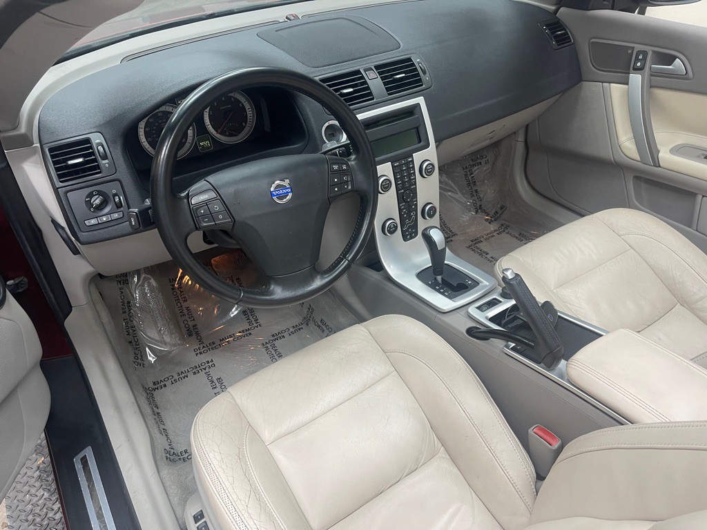 2011 Volvo C70 Image 25