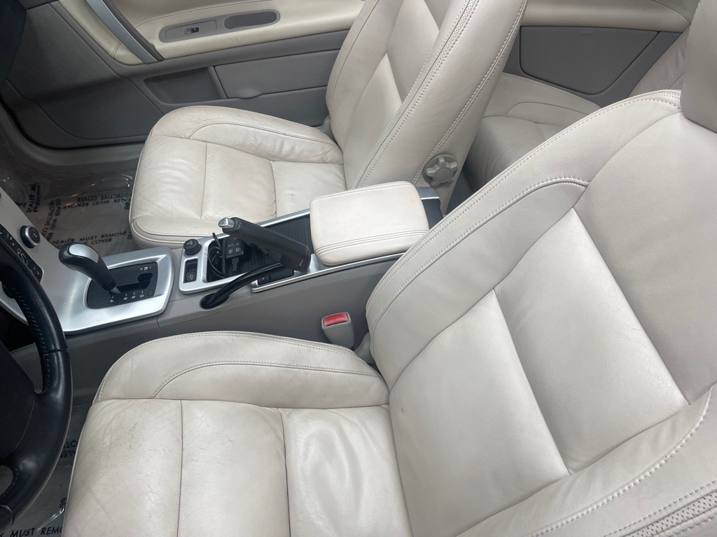 2011 Volvo C70 Image 28