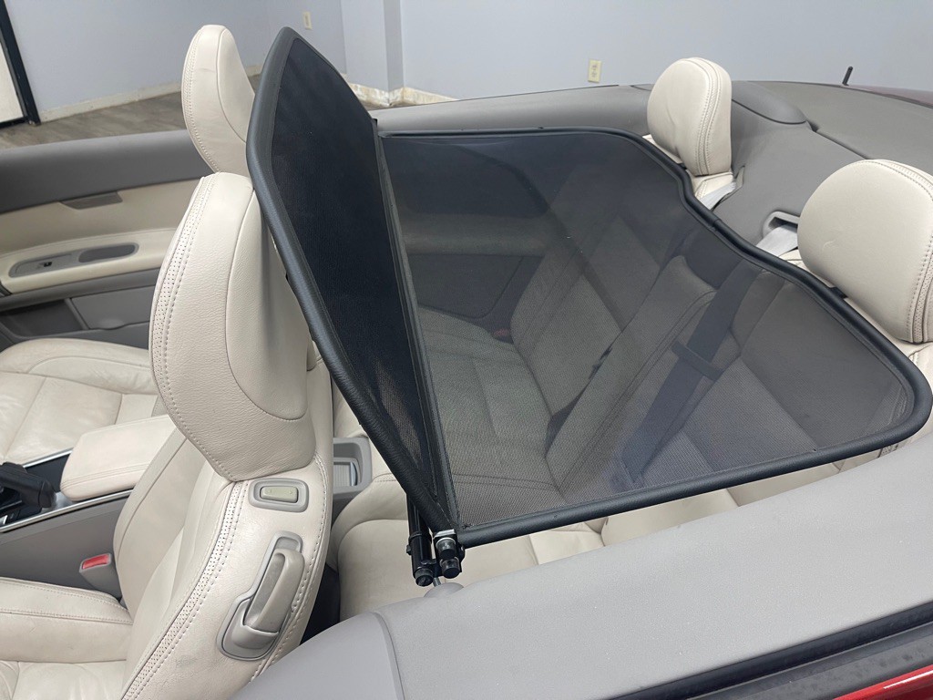 2011 Volvo C70 Image 37