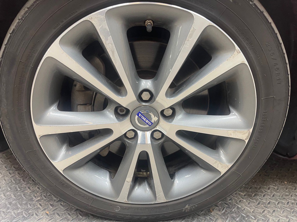 2011 Volvo C70 Image 39