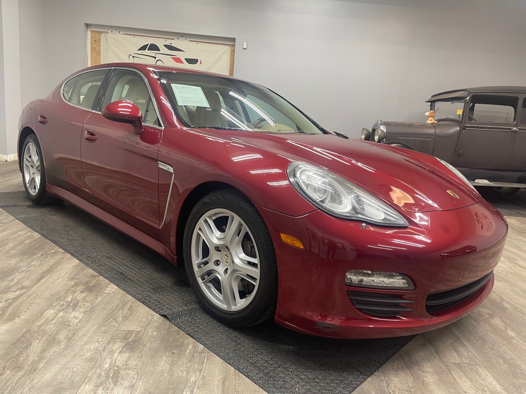 2010 Porsche Panamera Image 8