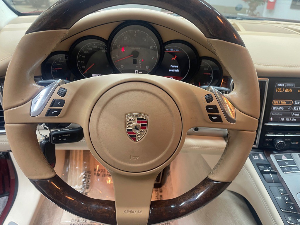 2010 Porsche Panamera Image 22