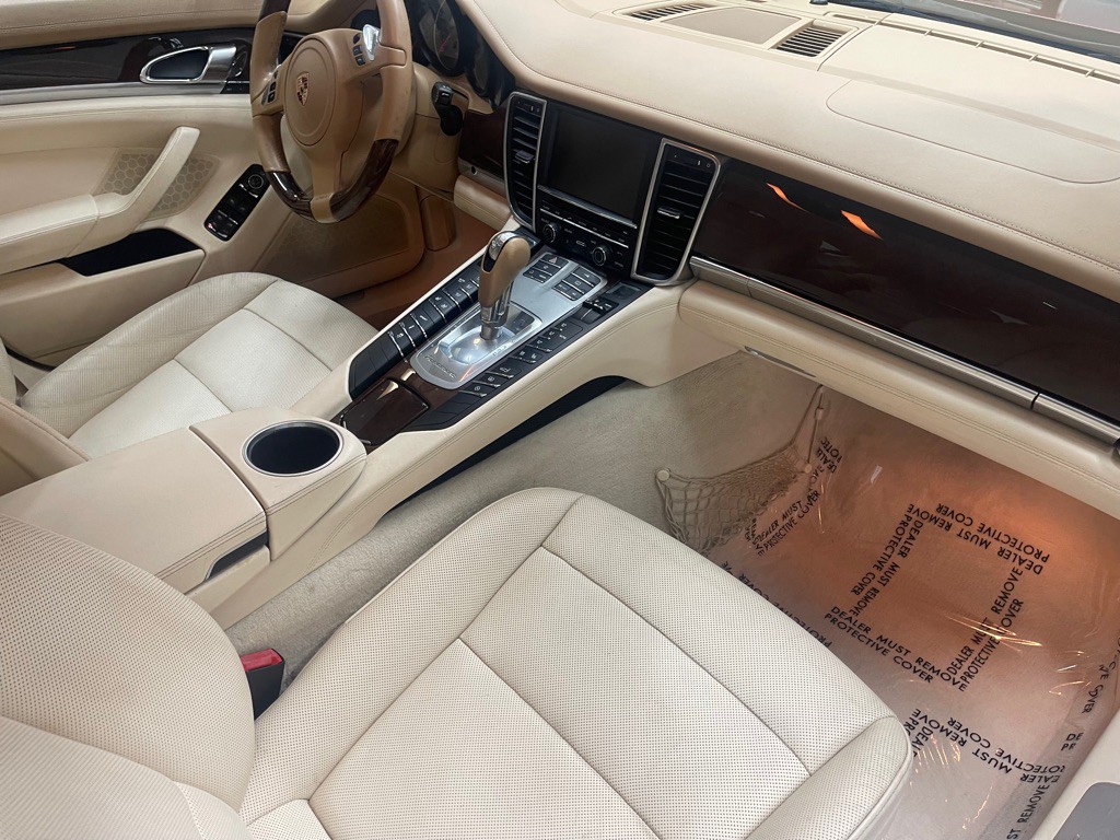 2010 Porsche Panamera Image 29