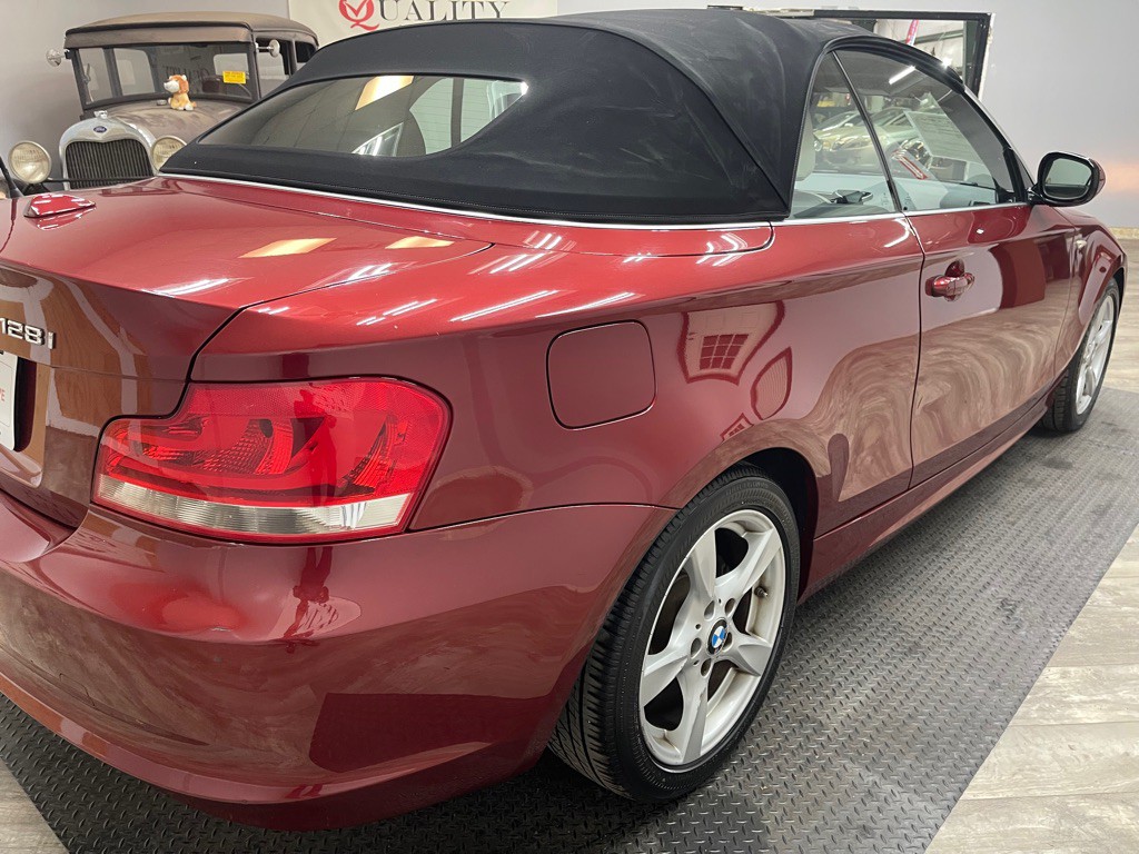 2013 BMW 1 Series Image 19