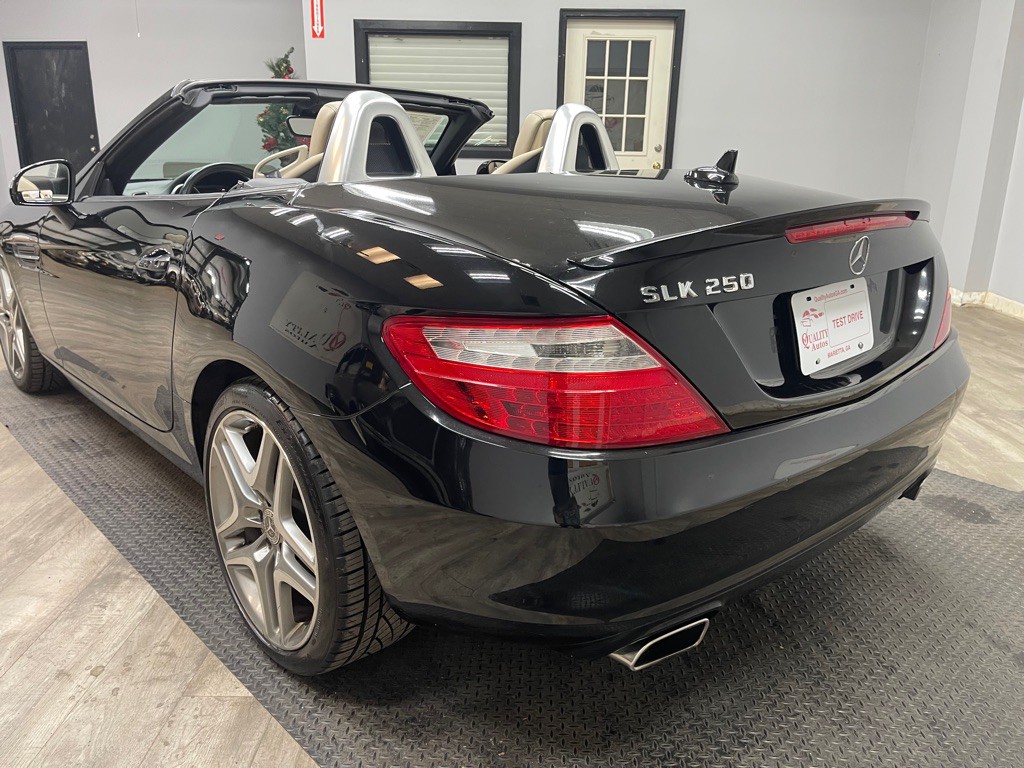 2013 Mercedes-Benz SLK-Class Image 10