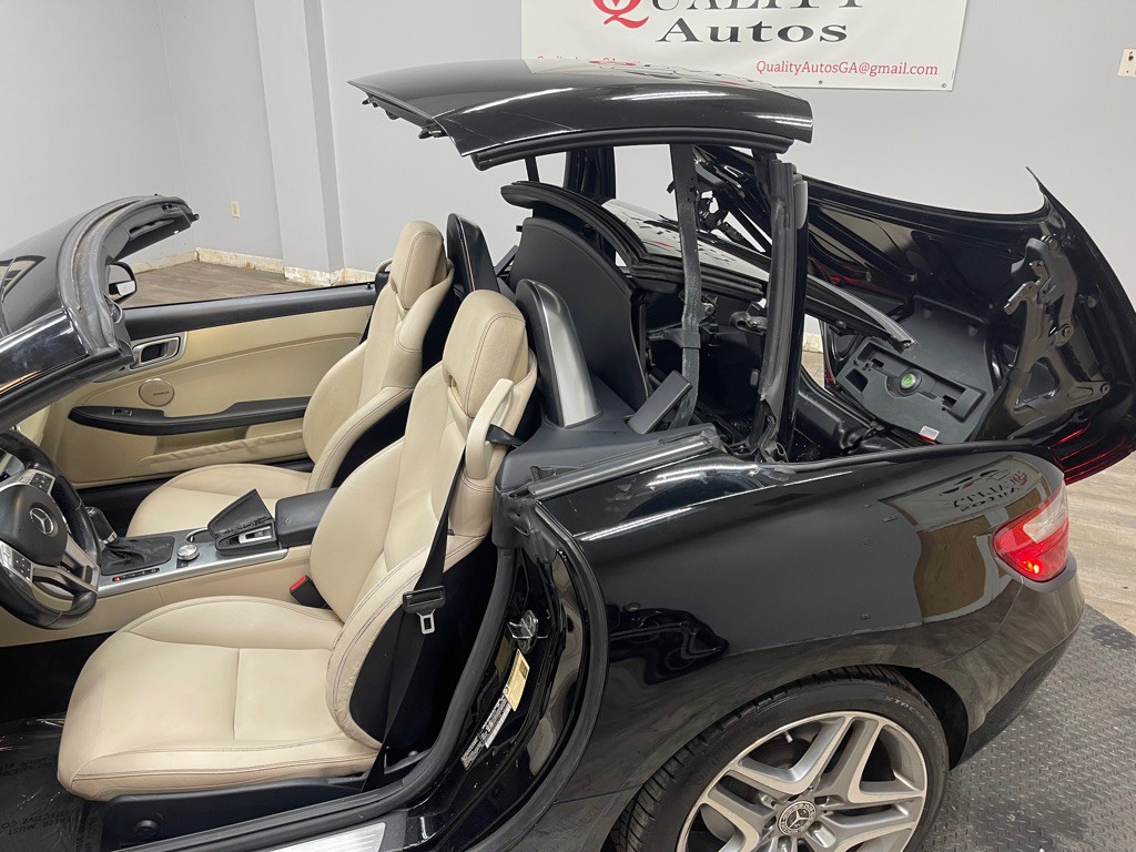 2013 Mercedes-Benz SLK-Class Image 17