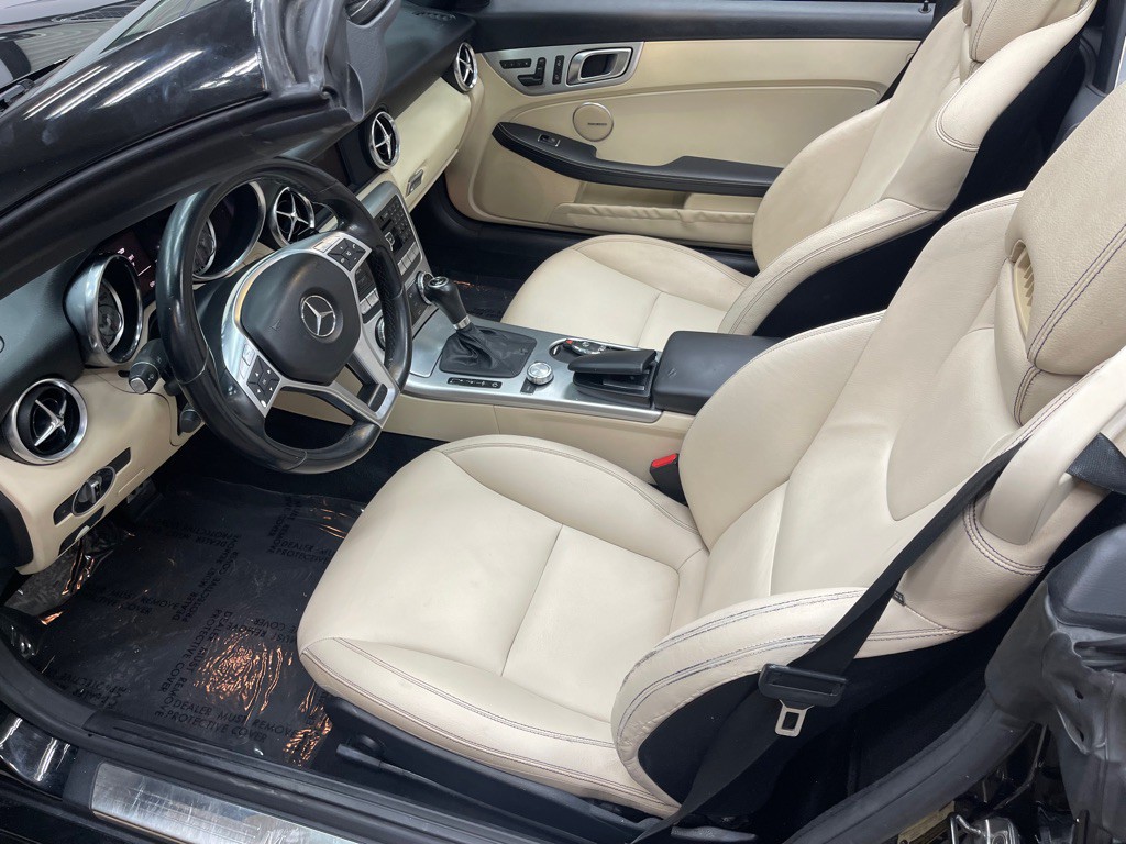 2013 Mercedes-Benz SLK-Class Image 22