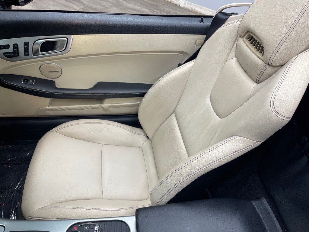 2013 Mercedes-Benz SLK-Class Image 25