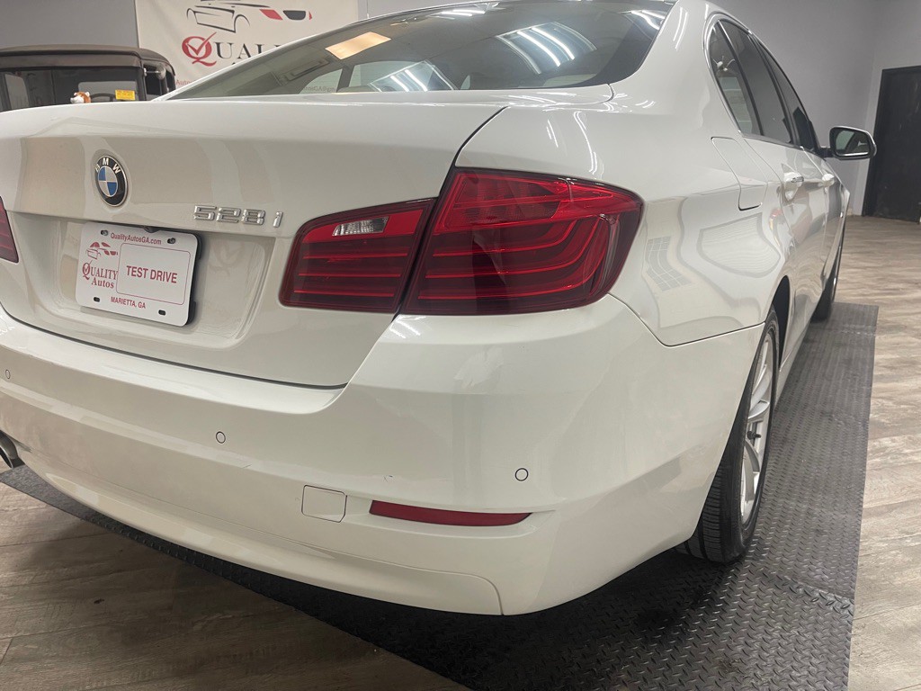 2015 BMW 5 Series Image 11