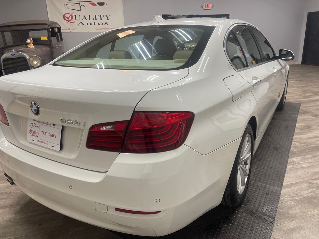 2015 BMW 5 Series Image 14