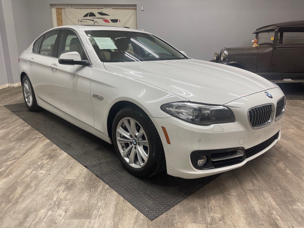 2015 BMW 5 Series Image 15