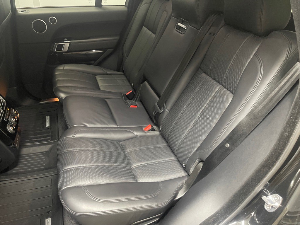 2017 Land Rover Range Rover Image 18