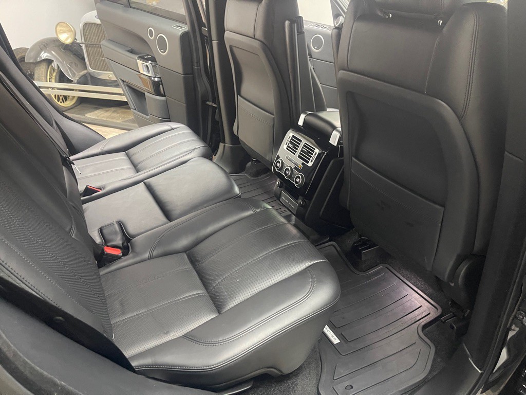 2017 Land Rover Range Rover Image 20