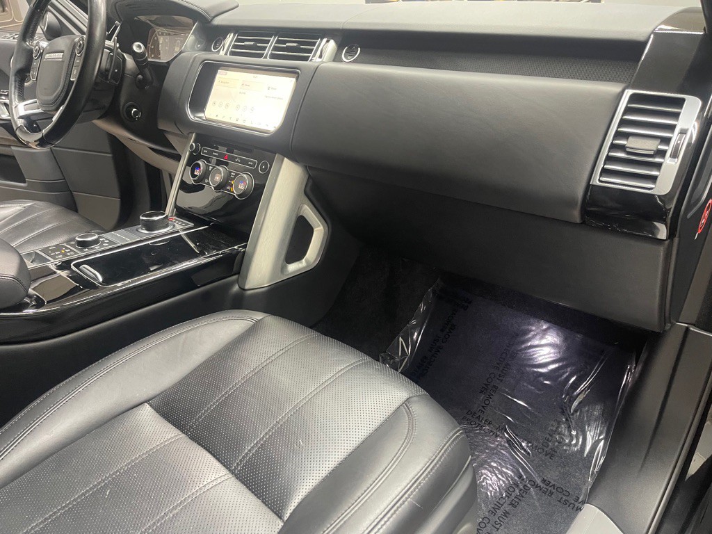 2017 Land Rover Range Rover Image 22
