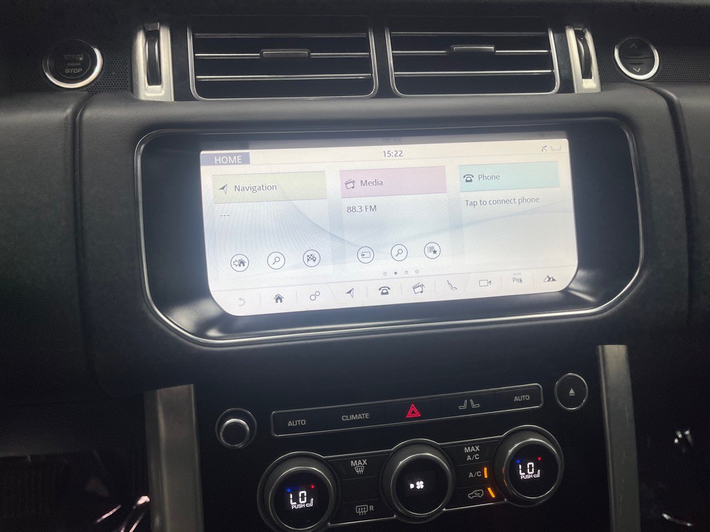 2017 Land Rover Range Rover Image 25