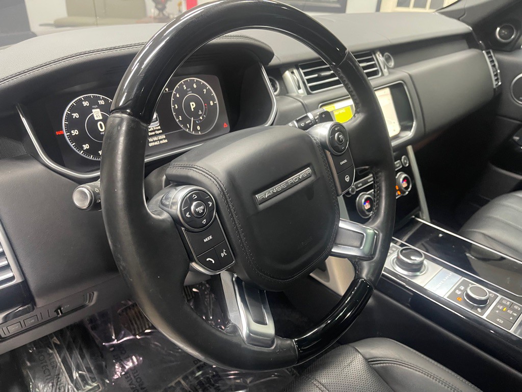 2017 Land Rover Range Rover Image 28