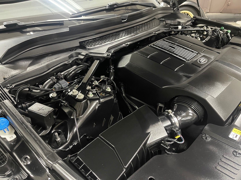 2017 Land Rover Range Rover Image 34
