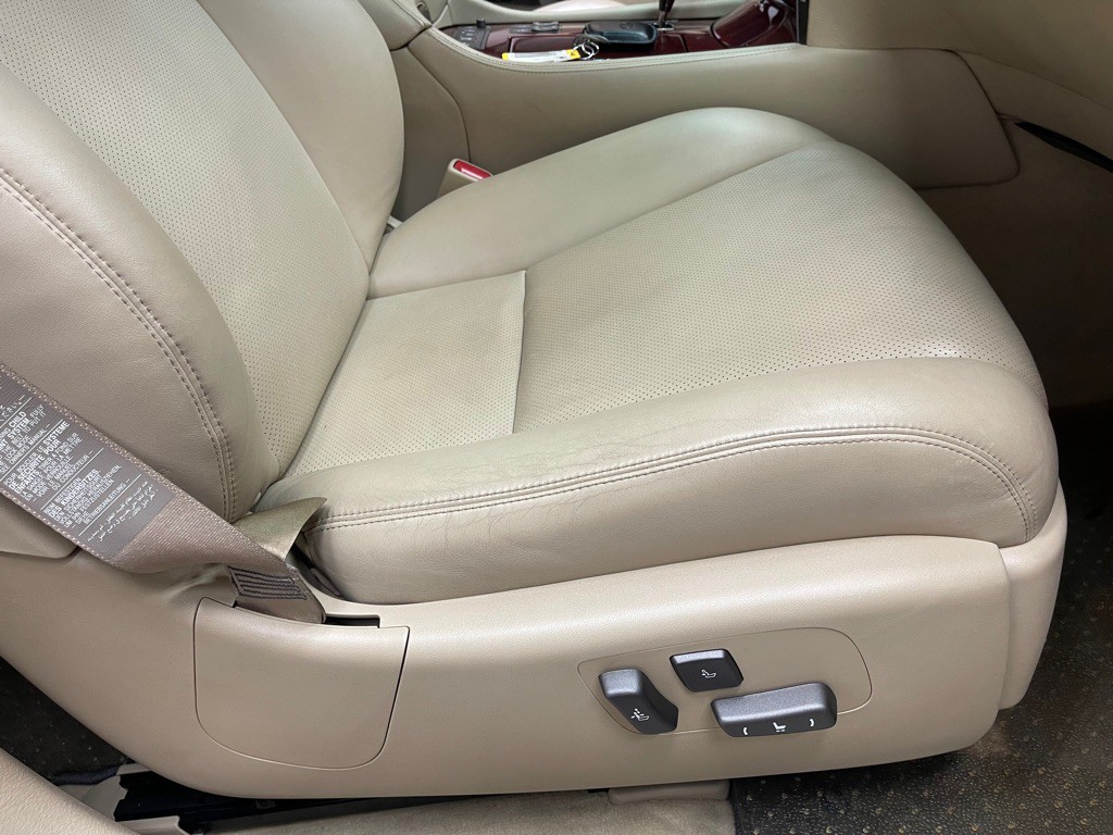 2009 Lexus LS Image 42
